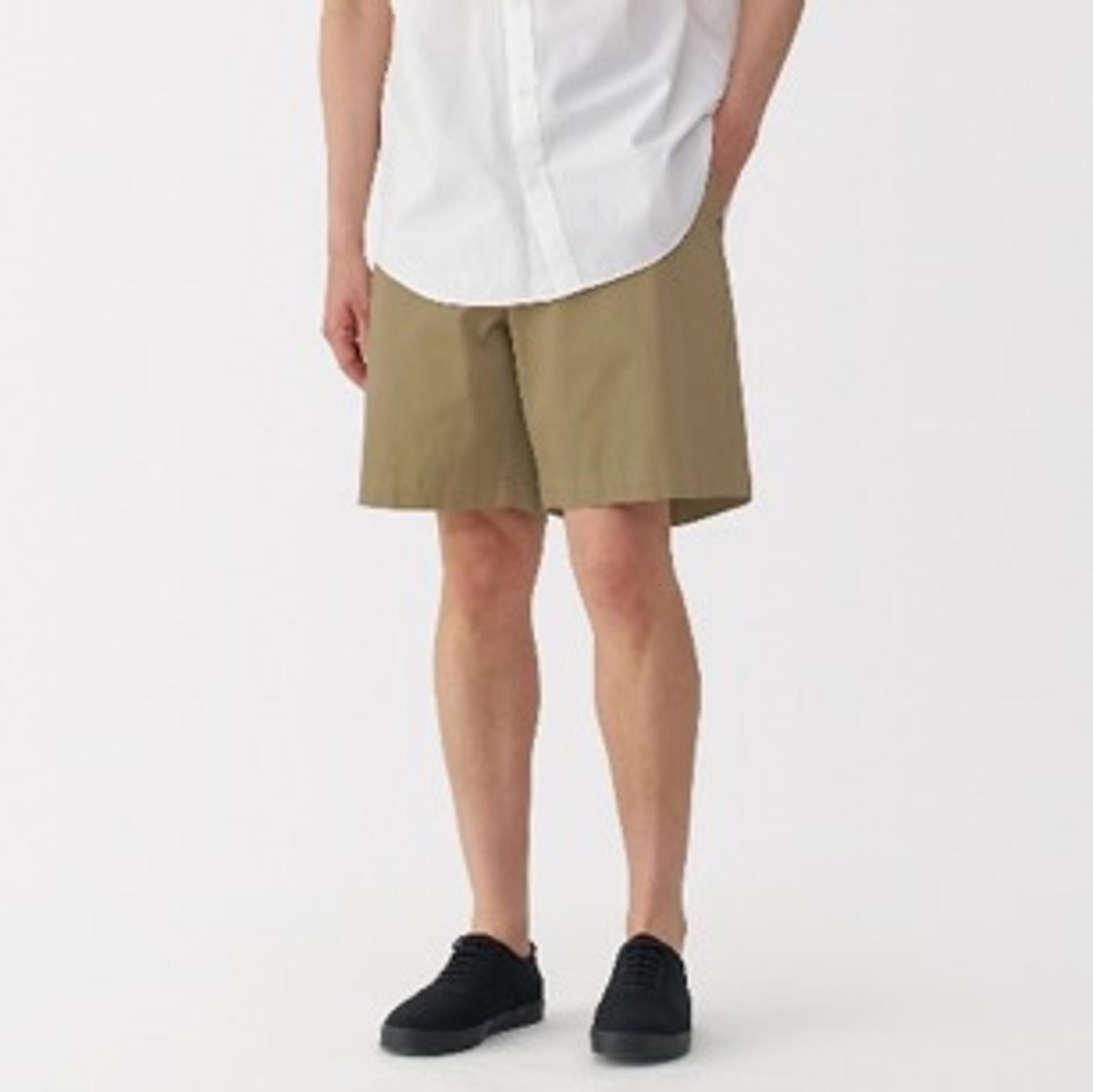 男裝有機棉混彈性斜紋布短褲 原價:$158、優惠價:$128