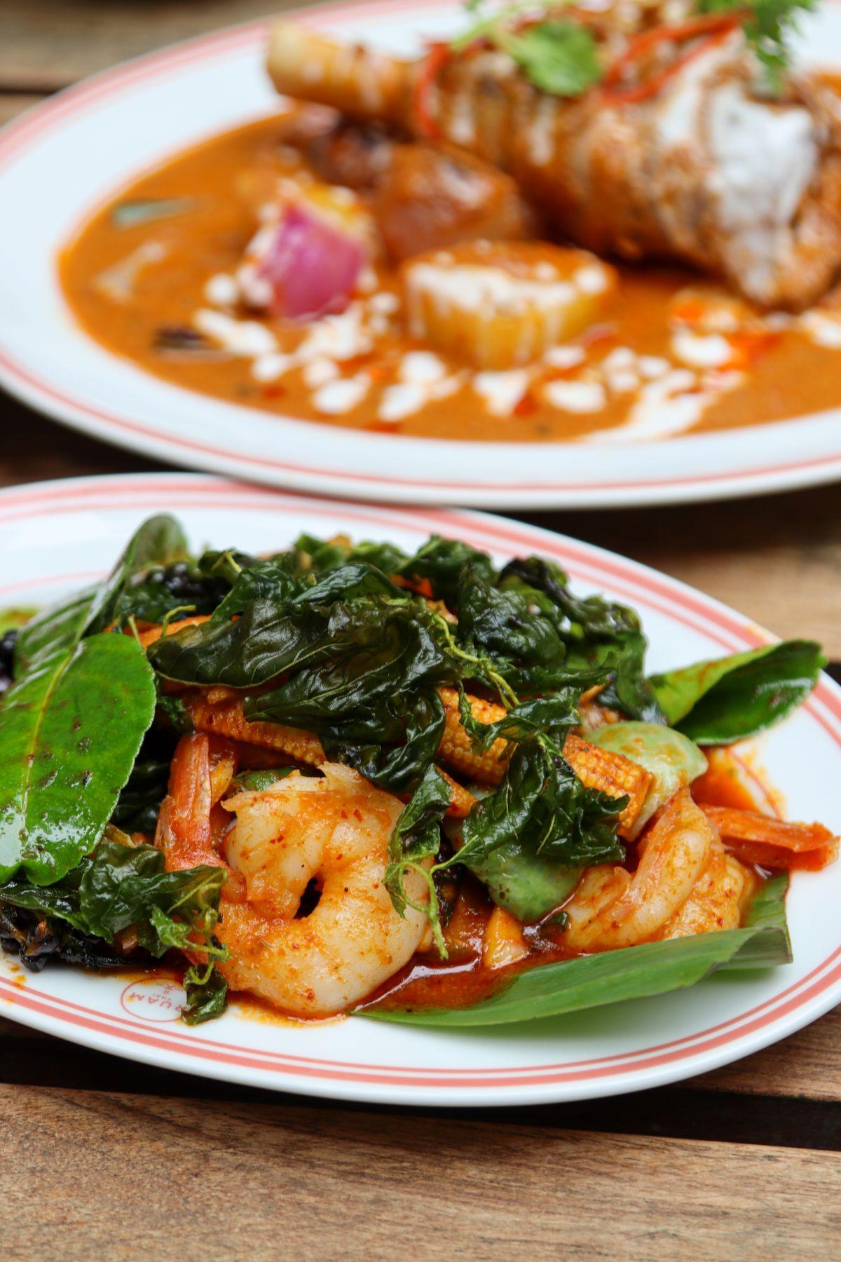 乾紅咖哩配大蝦