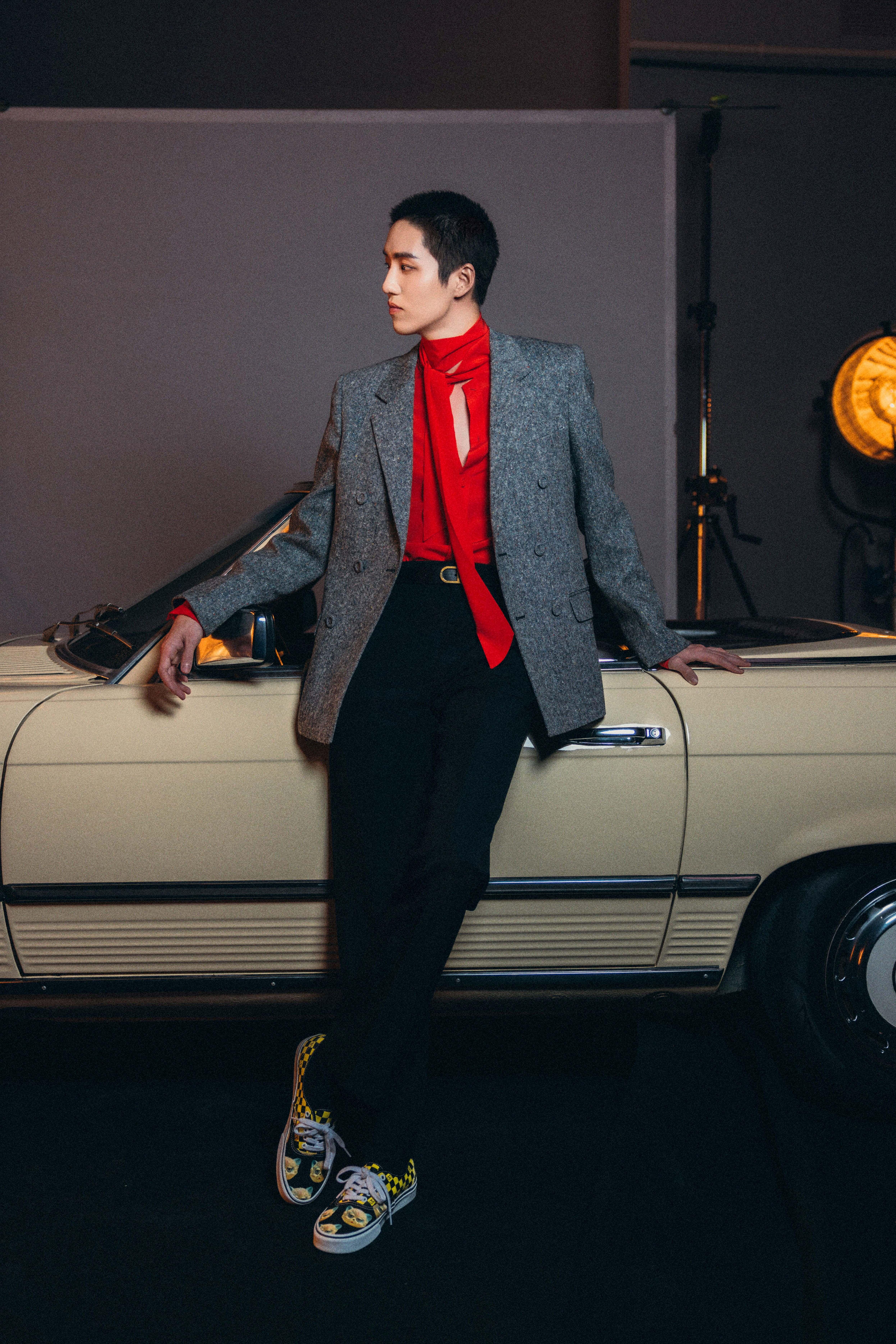 Tor拍攝後也直呼現場氣氛實在太浪漫,甚至笑說:「現實生活中還沒做過這麼浪漫的事!」