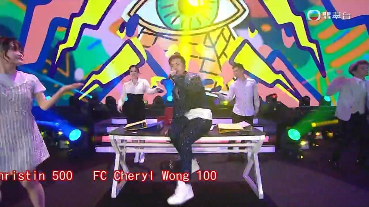 譚輝智的粉絲響應偶像呼籲,捐錢給保良局。