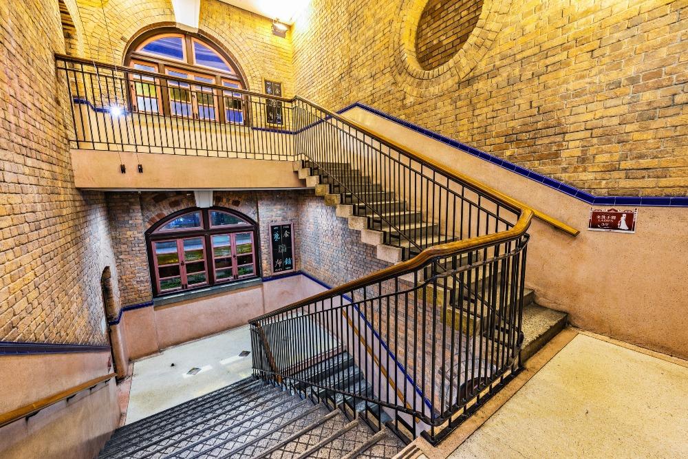 西港城的樓梯採用花崗石砌成。(圖片來源:Shutterstock)