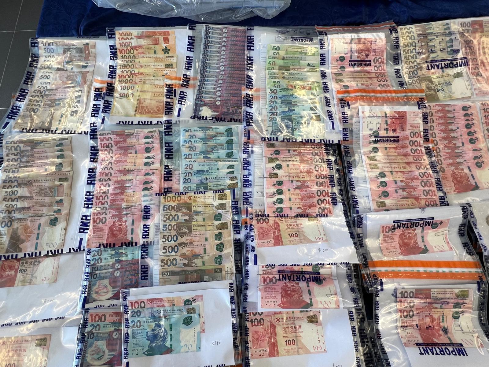 警方檢獲約6萬元現金。