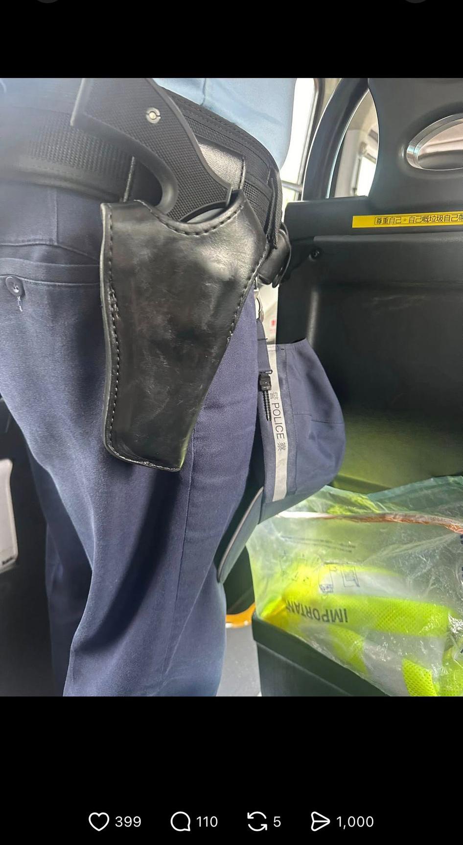 台灣參賽者因為迷路獲警方接載到TVB,同行友人拍下在警車內的情況。