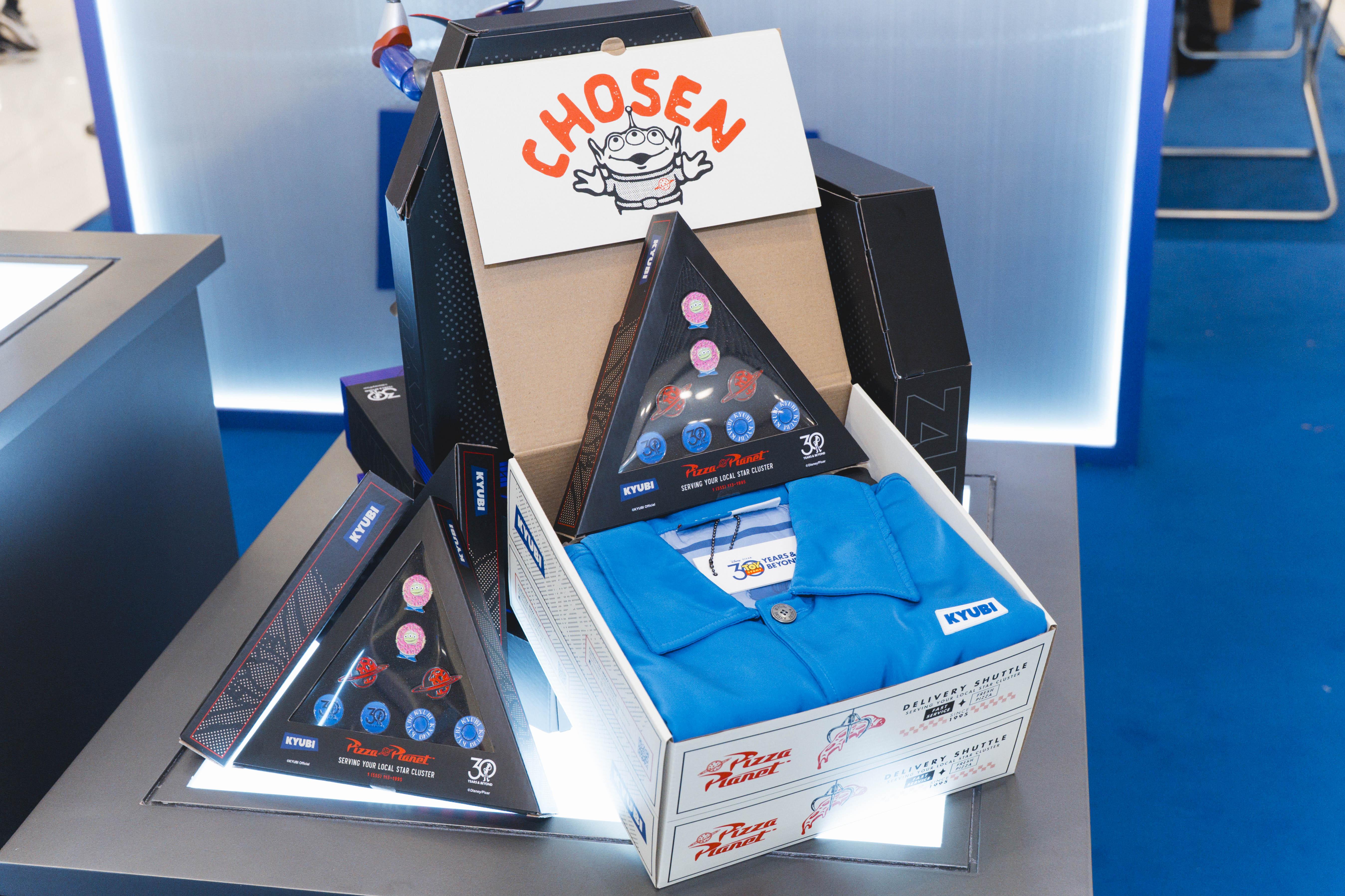 一盒4款共8個主題鈕扣