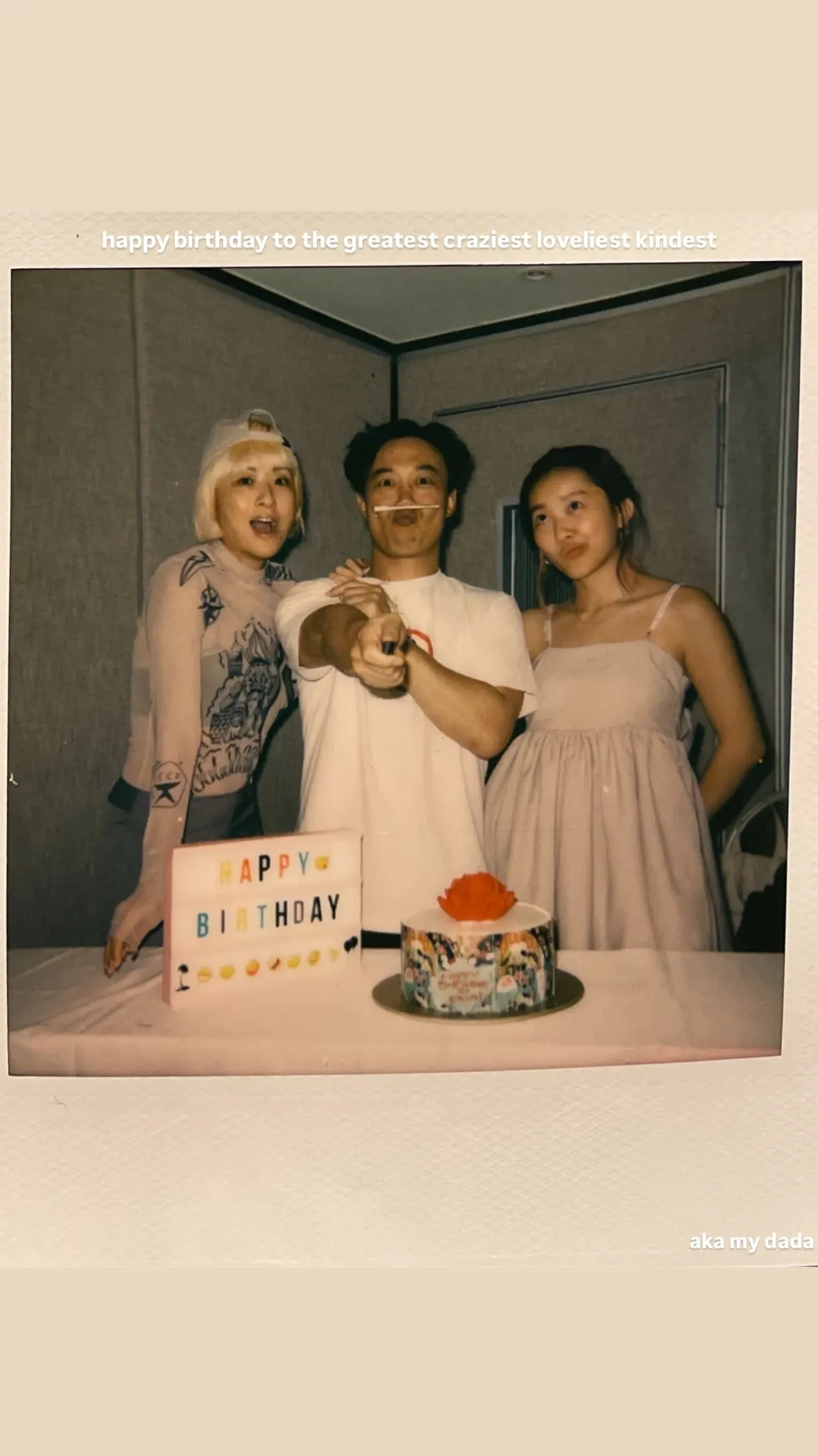 陳奕迅坦言不喜歡小朋友,直至囡囡開始說話才漸漸喜歡她,相反徐濠縈最愛小朋友。