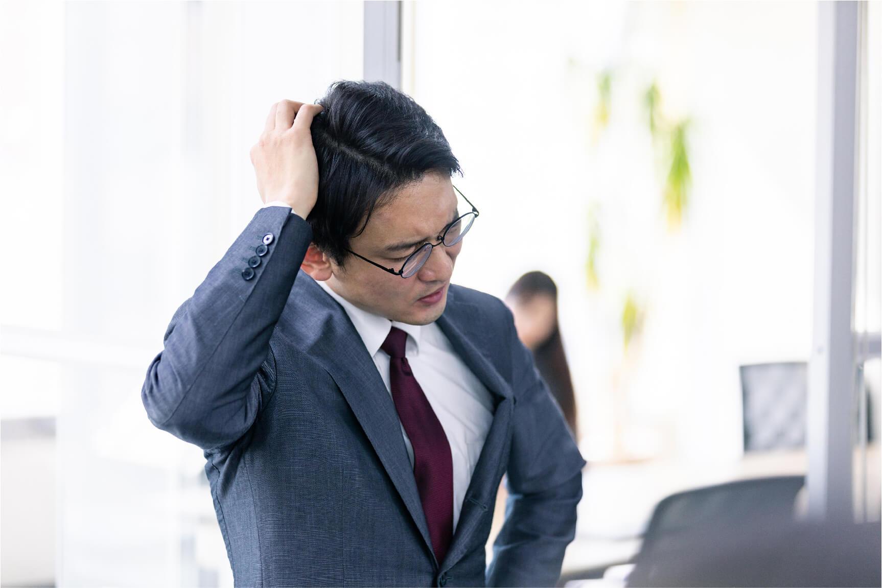 健忘是「暫時想不起來」,之後能回想;失智則是「記憶如同沒發生過」。