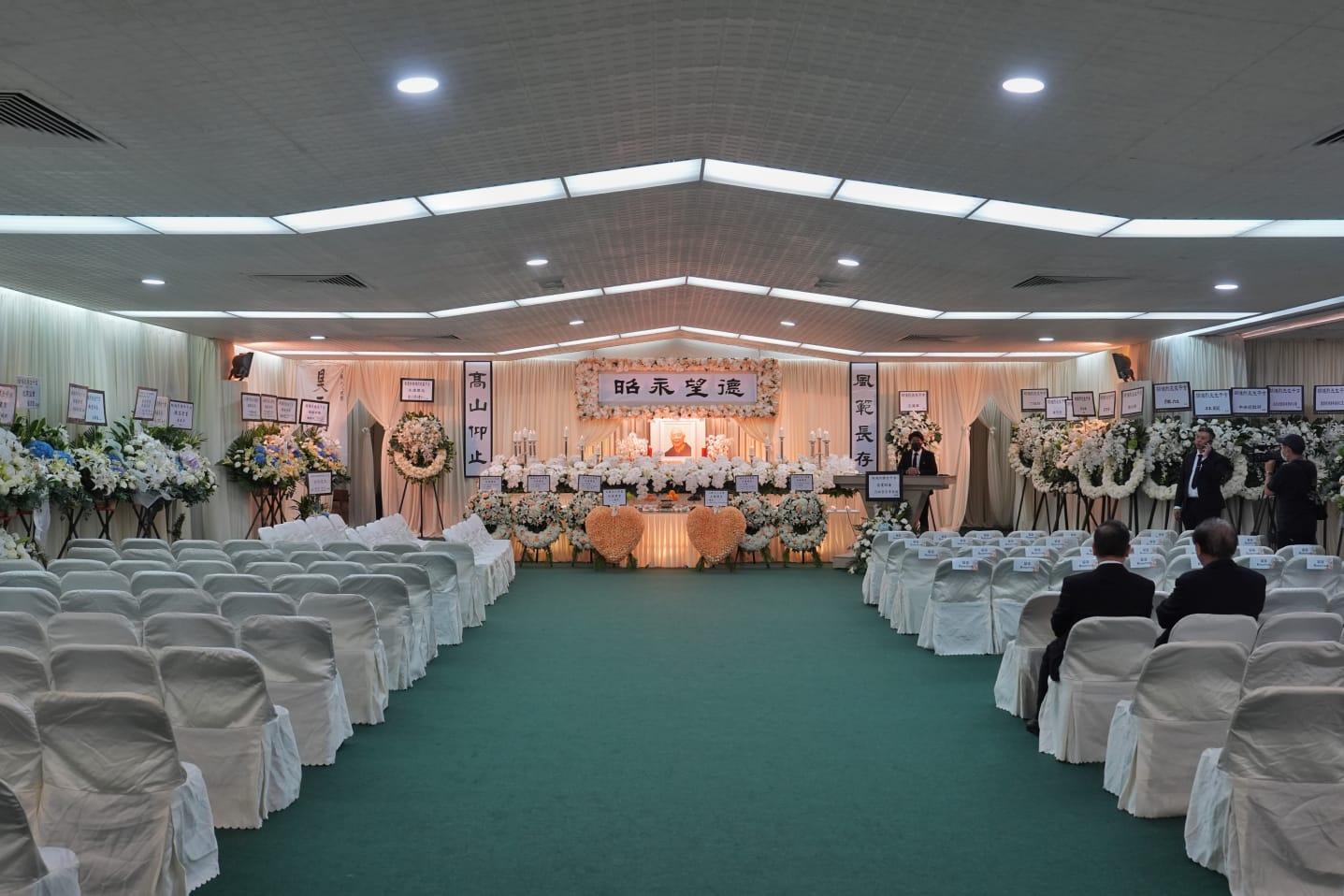 胡鴻烈於7月27日逝世,享壽105歲,今日在北角香港殯儀館設靈