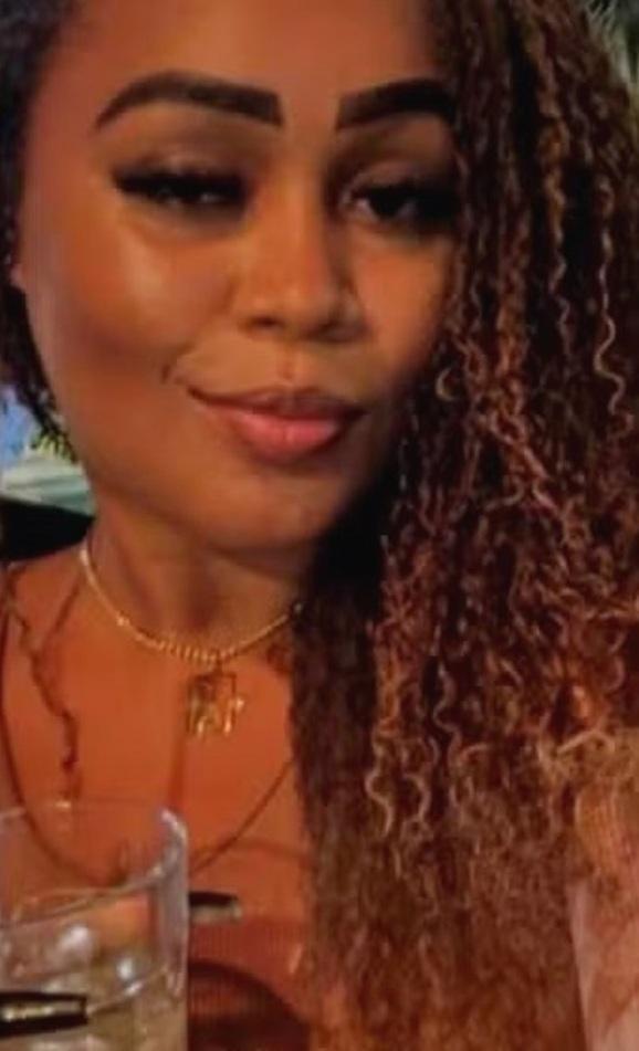 其中一名被捕女子。(互聯網)