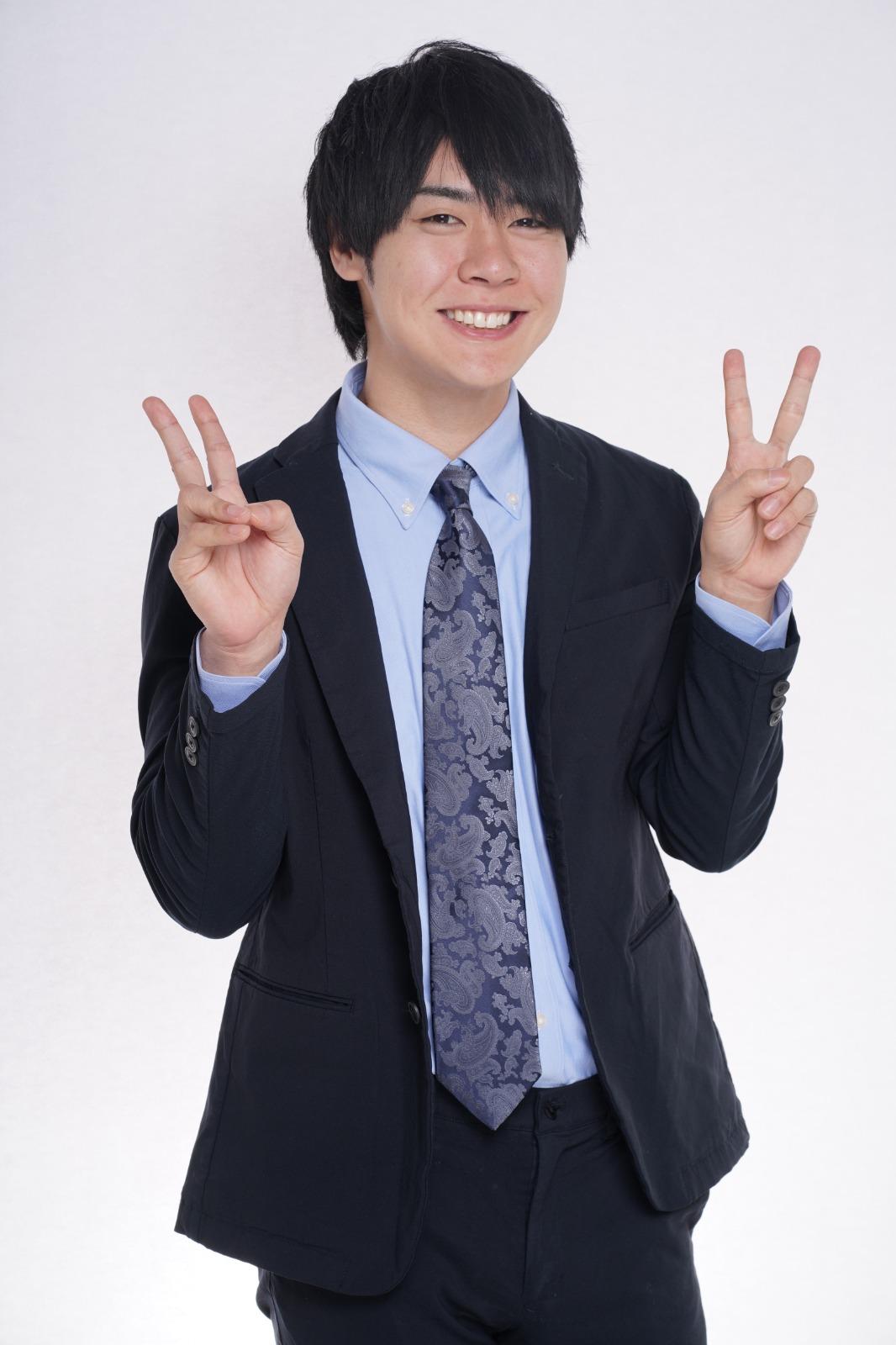 「療癒系巨根奶狗」林太一活躍於成人影片行業,外表可愛奶狗型的林太一對自己巨大尺寸感到自豪,反差萌極大,透露拍攝對手已超過2千人。