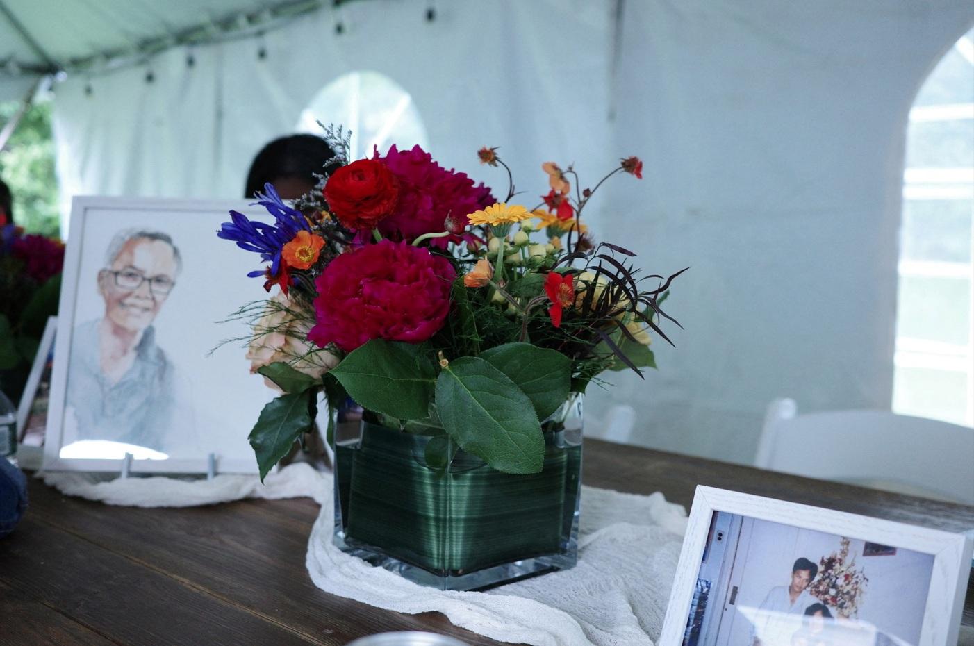 今年5月,家人在新澤西州的老家舉行佛教儀式悼念通布。(路透社)