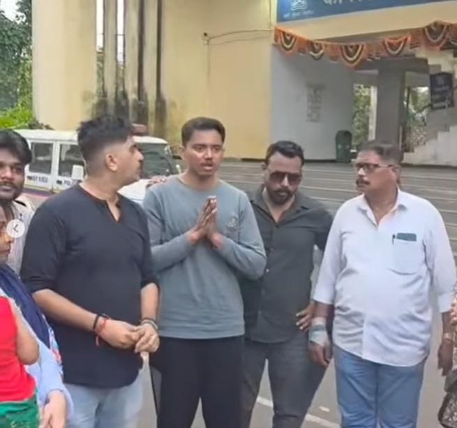 最終男子對著鏡頭合十道歉。(互聯網)