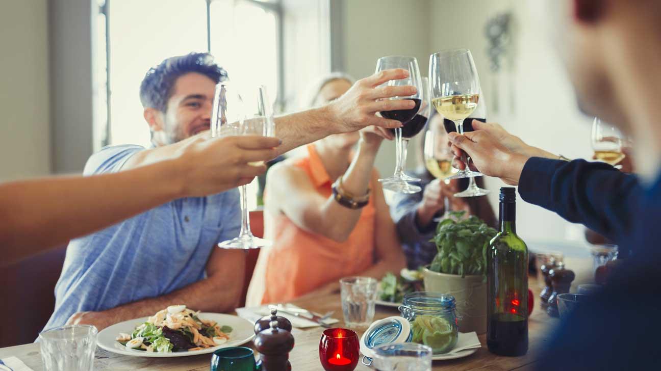 不建議在運動、進食、吸煙、飲酒後立即量血壓,這些外在刺激都會暫時性改變血壓,無法代表日常的基準壓力。