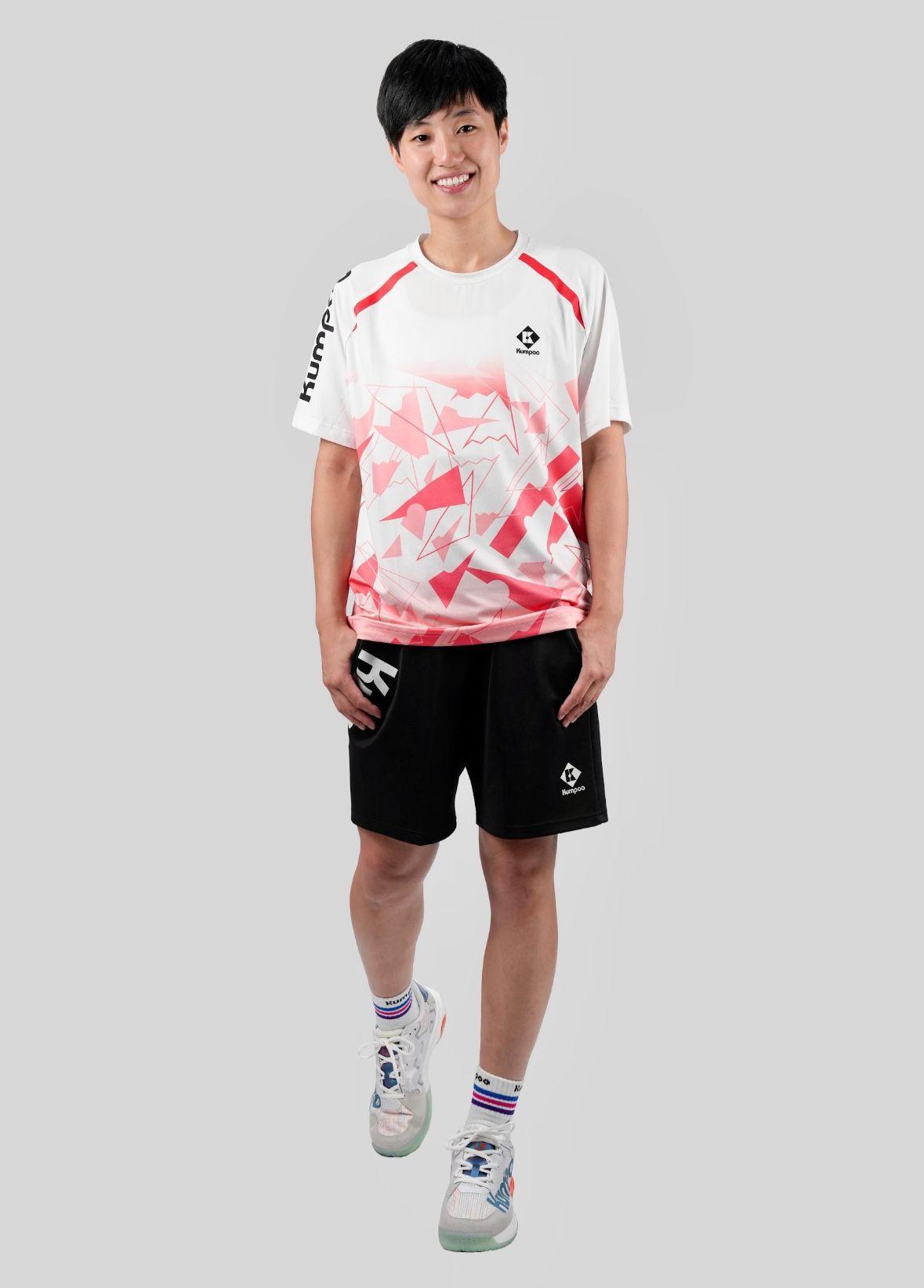 香港女子羽毛球運動員葉姵延。