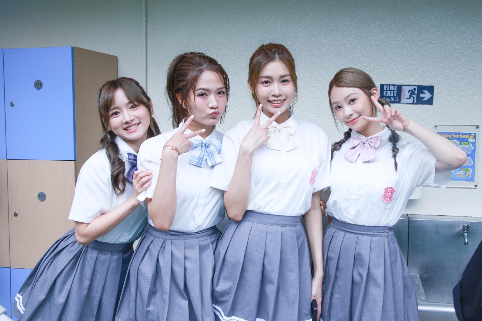 女神青春校服Look