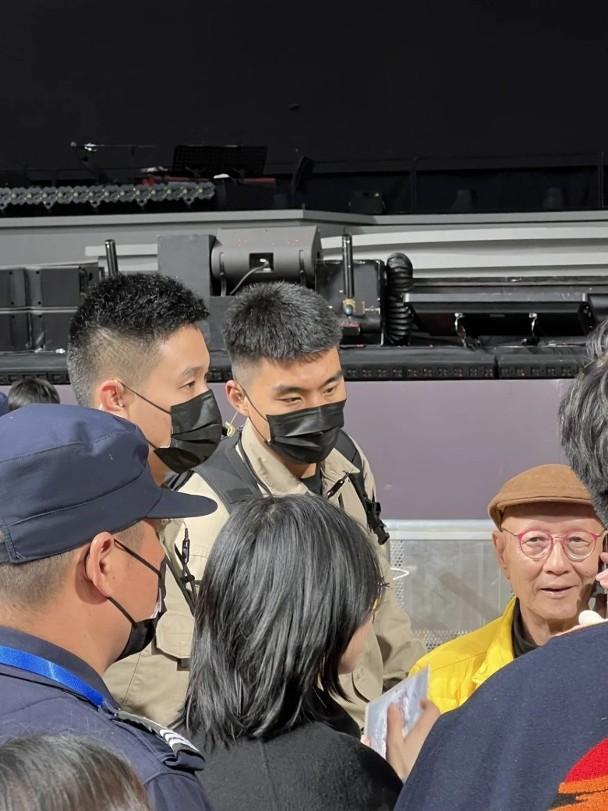 陳裘大去年現身Eason深圳個唱成為焦點。