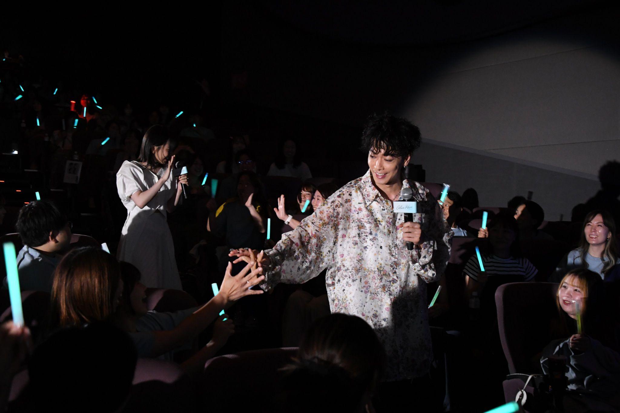 佐藤健、宮崎優昨日到台場為新劇造勢。