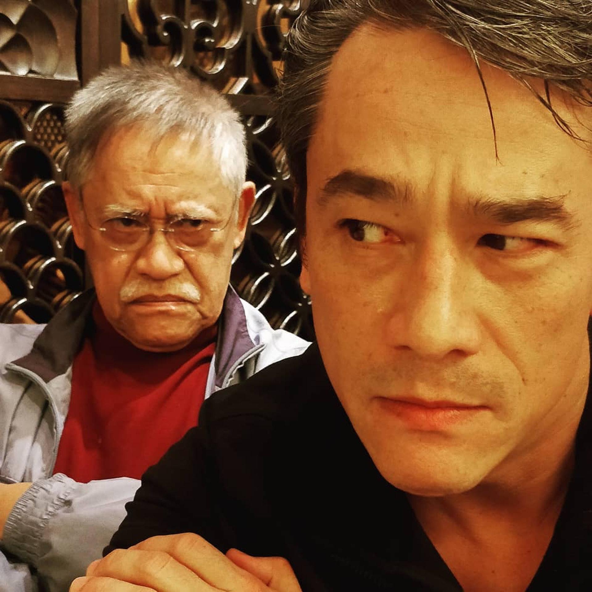 吳嘉龍與吳耀漢感情深厚,十分孝順。