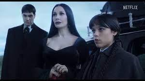 嘉芙蓮薛達鍾斯拉隊為《星期三》造勢。