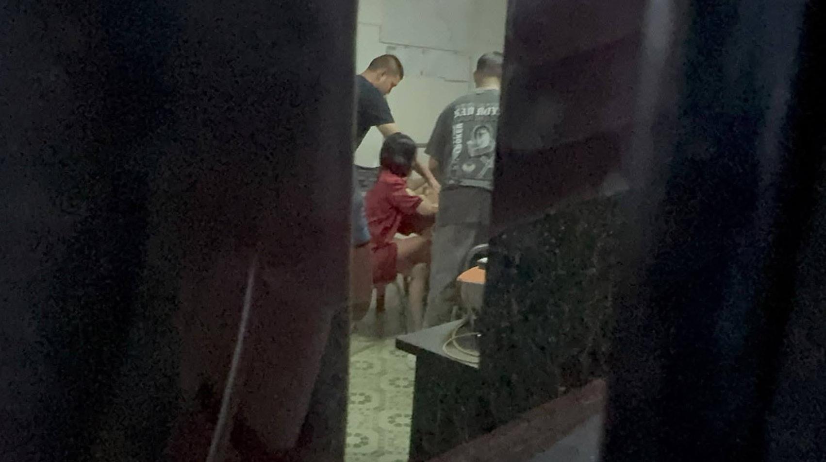 加魯萬疑斬死餐廳老闆娘,被警方拘留調查。(互聯網)