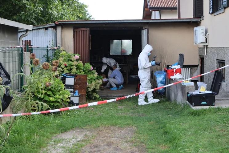 法證人員在費尼耶住所搜證。(互聯網)