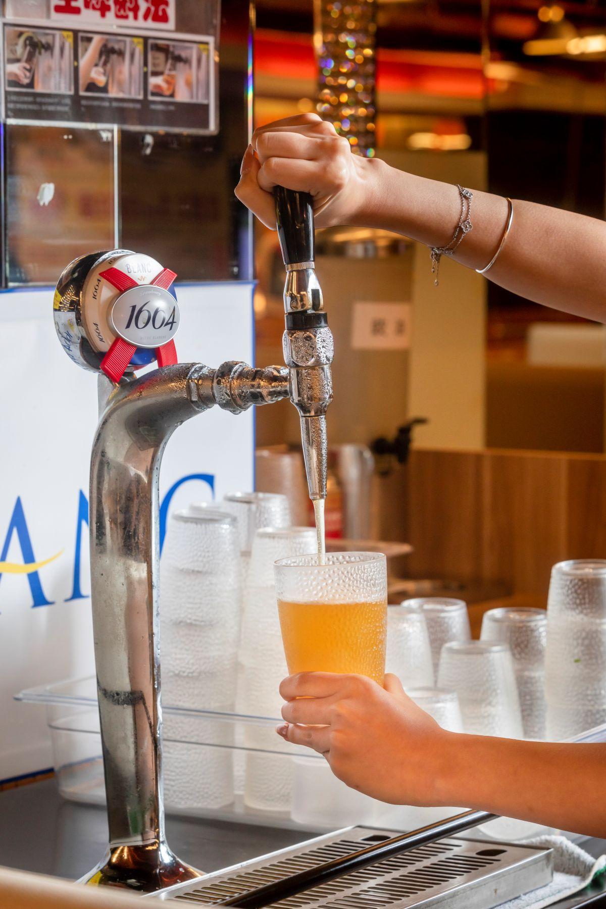 晚市放題限定任飲1664生啤。