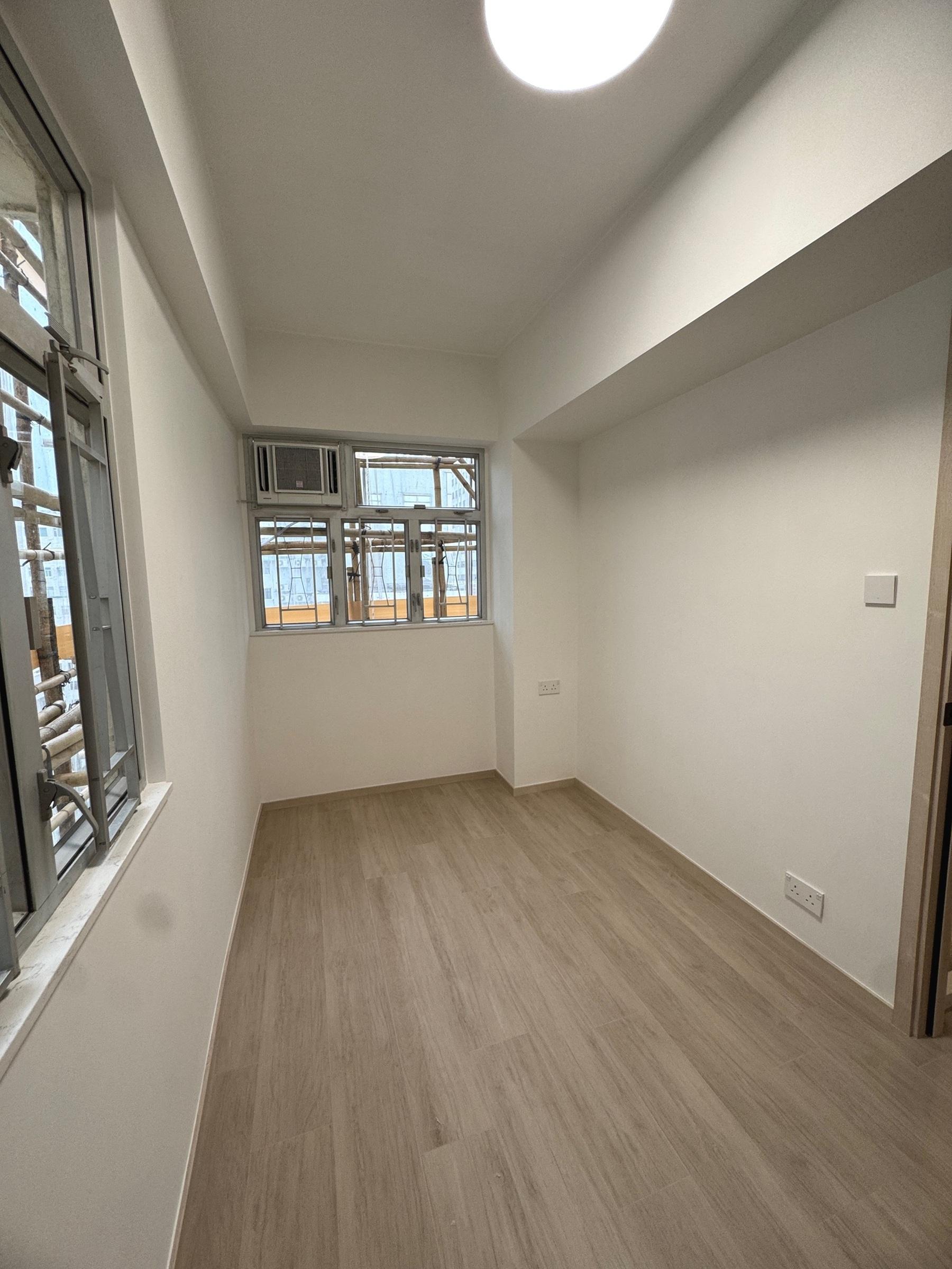 單位為一房設計,裝修清雅簡約,設有兩邊窗戶,通爽開揚。