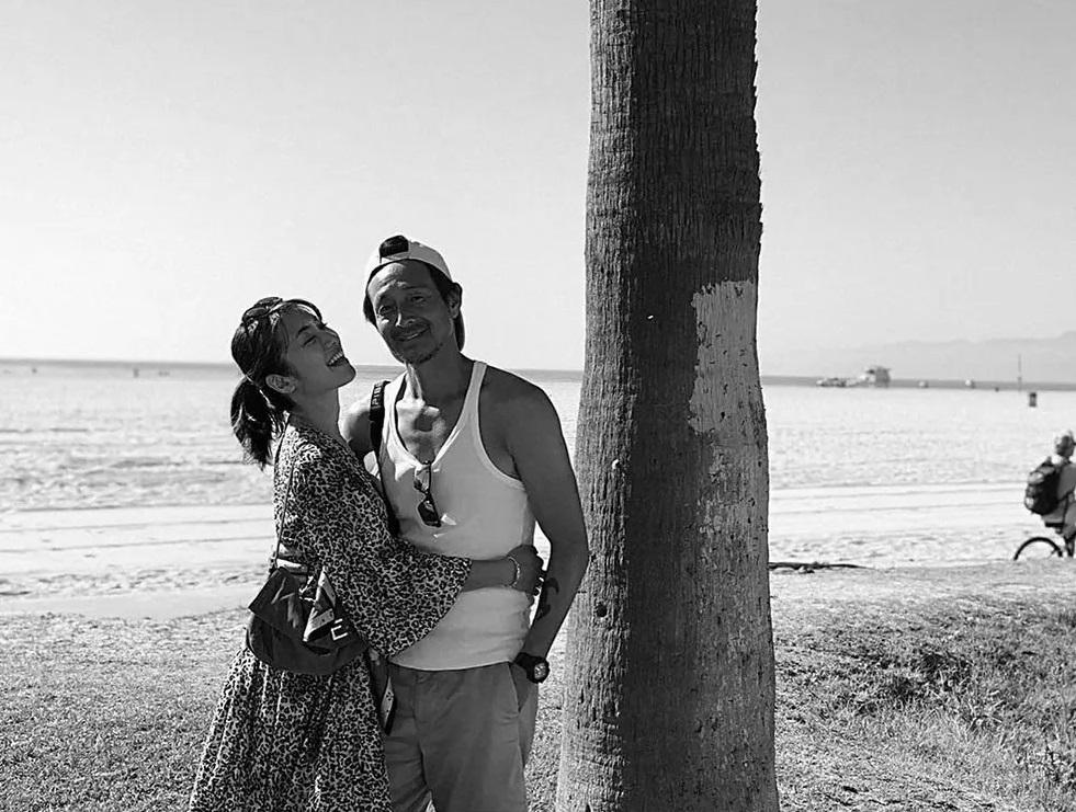 吉田榮作於2021年宣布再婚,第二任太太是細他12年的女星內山理名。