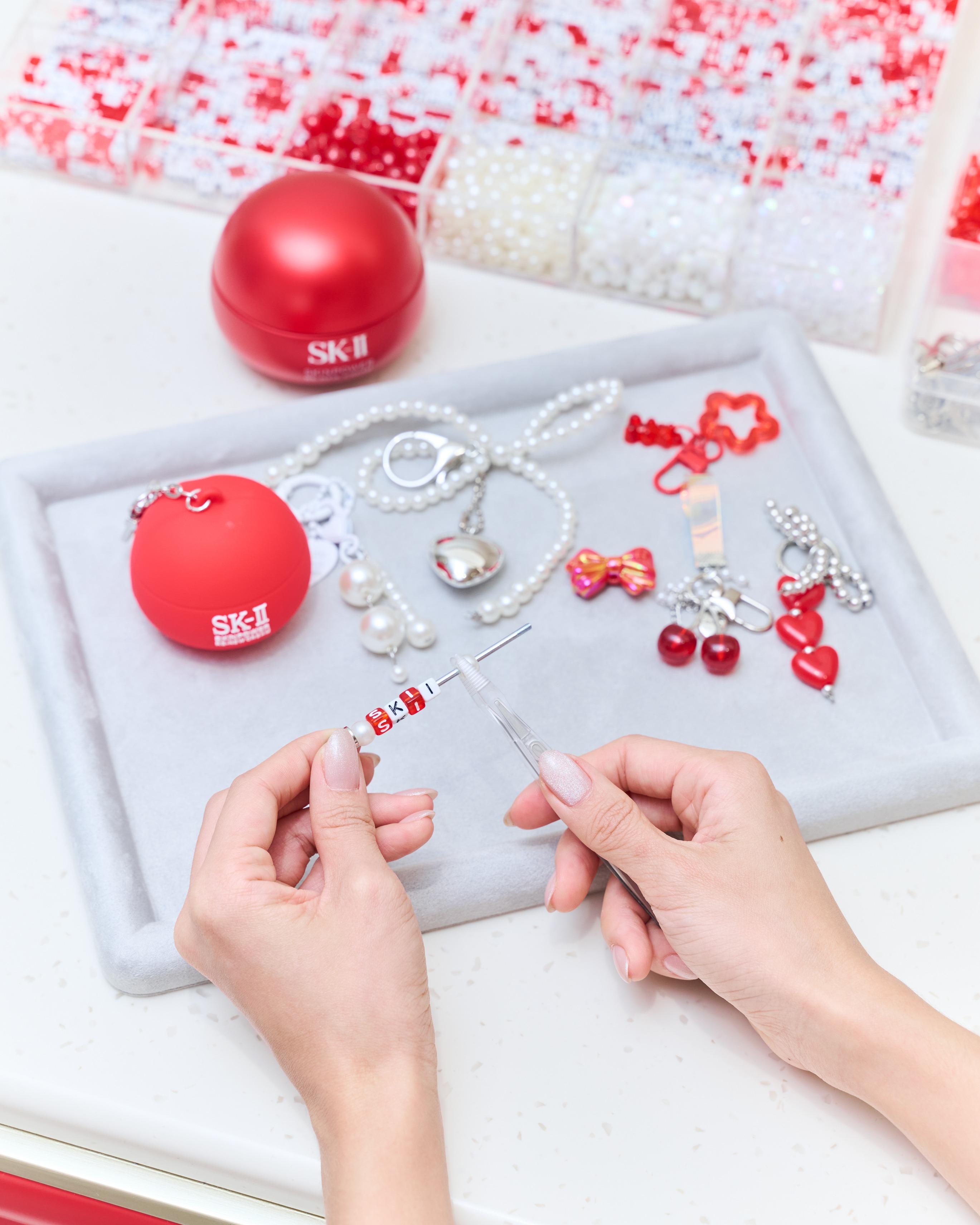 大紅球吊飾工作坊