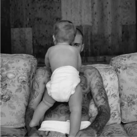 Justin Bieber上載的父子合照,多數把容貌遮掩。