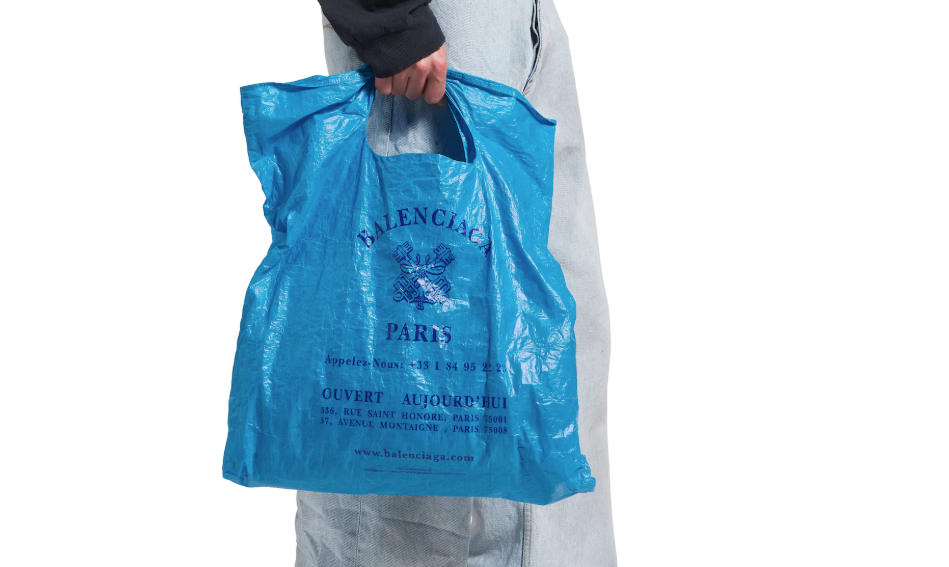 巴黎世家新搞作 巢掹掹「超市膠袋」售995美元
