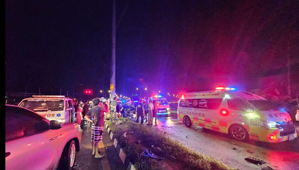 汽車撞柱路經護士上前救人 驚喊:他是我男友 不幸天人永隔