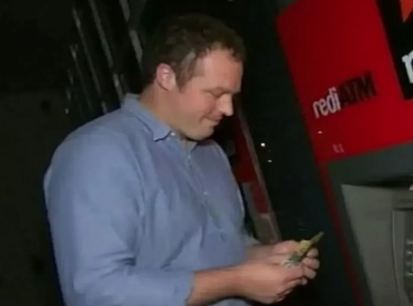 桑德斯一度過著揮金如土的生活。(互聯網)