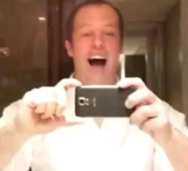 桑德斯一度過著揮金如土的生活。(互聯網)