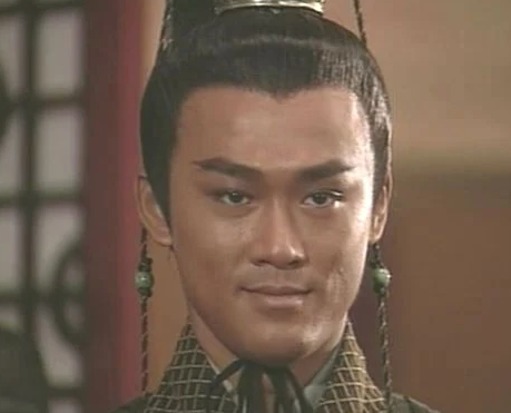 林峯於2001年於黃易同名小說改編的無綫電視古裝穿越劇《尋秦記》飾演嬴政一角爆紅(資料圖片/影片截圖)