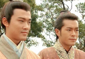 林峯於2001年於黃易同名小說改編的無綫電視古裝穿越劇《尋秦記》飾演嬴政一角爆紅(資料圖片/影片截圖)