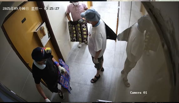 賊人潛入店內打劫。(marioluxuryhk)