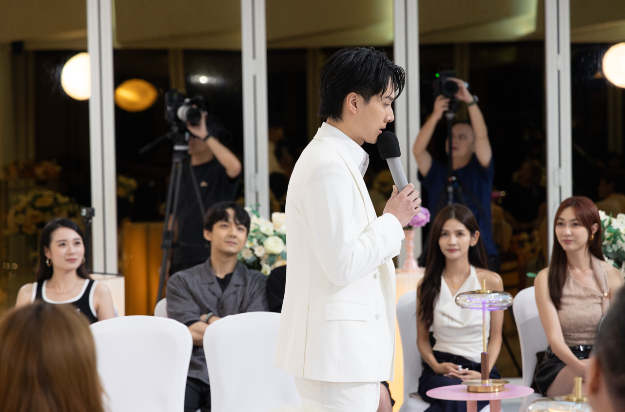 男、女雙方在弁堂各自說出「最後告白」。