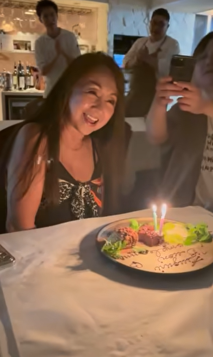 安達有里日前慶祝68歲生日。