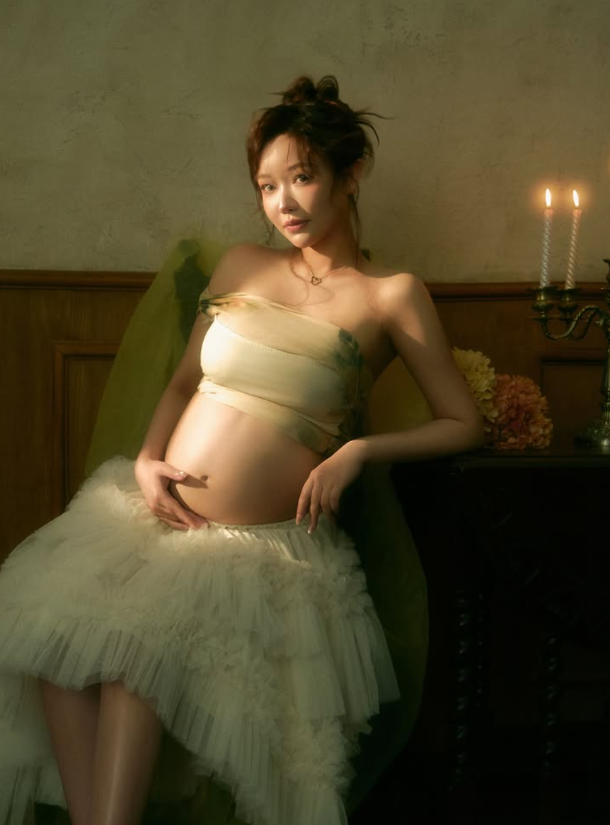 程美段宣布有喜,還拍寫真大曬巨肚。