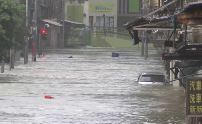颱風樺加沙|澳門內港海水湧上路面,低窪地區暫停供電(澳廣視圖片)