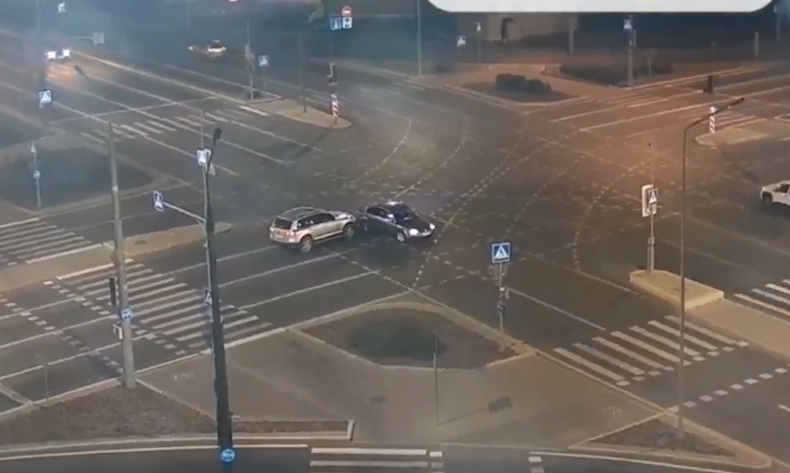 俄羅斯發電廠遭導彈擊中爆炸 大停電十字路口交通燈停運險象環生(有片)