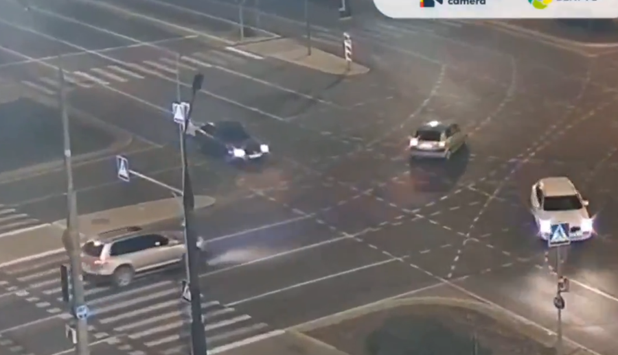 俄羅斯發電廠遭導彈擊中爆炸 大停電十字路口交通燈停運險象環生(有片)