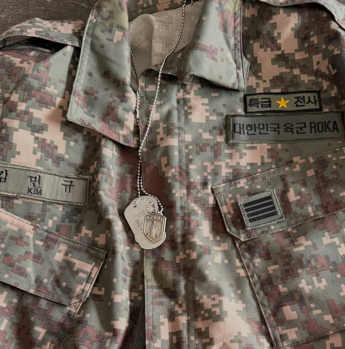 今日下午,金旻奎在IG發表退伍感言。