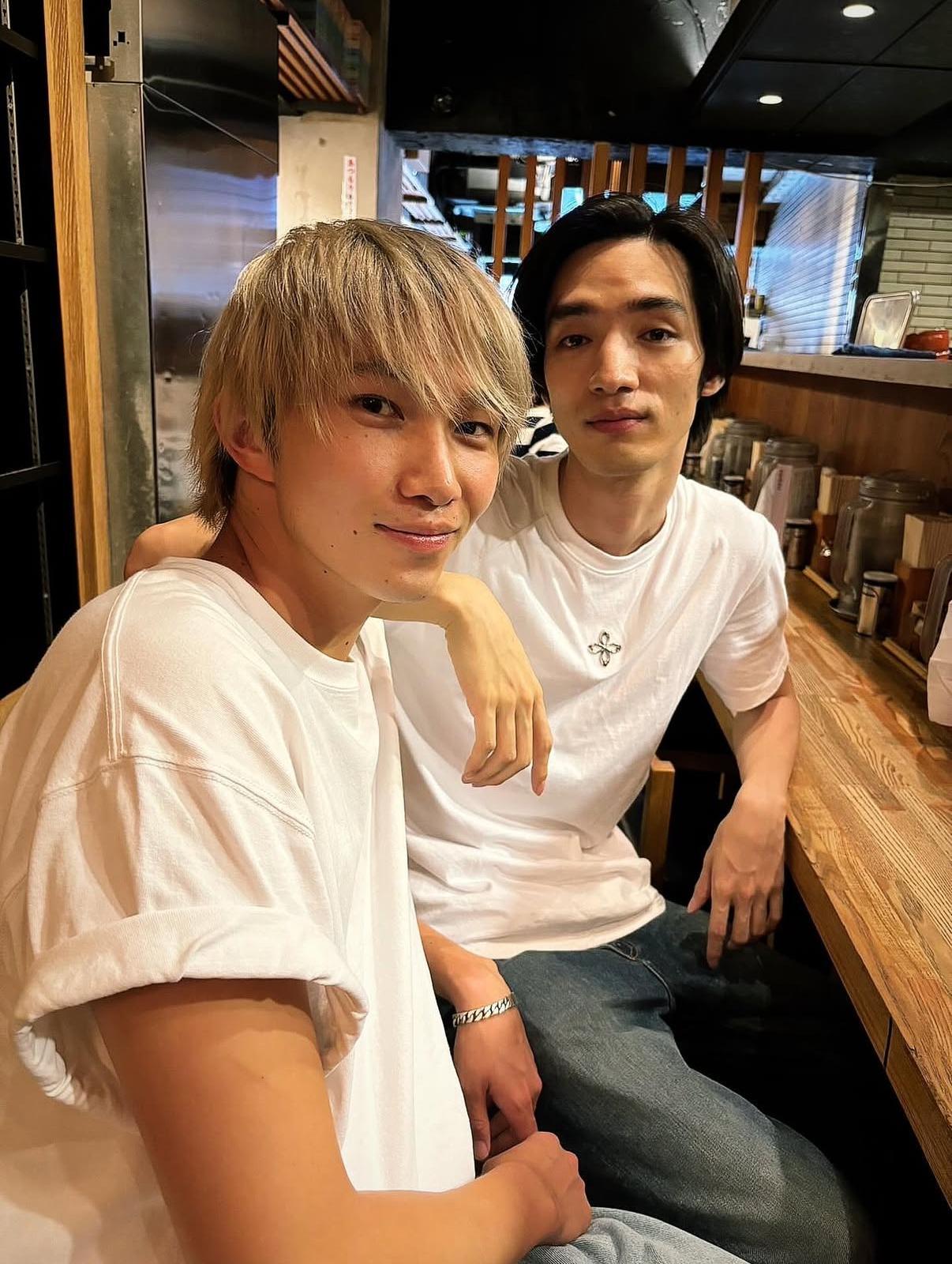 遠藤(左)上載與清水合照,兩人在2018年已認識。