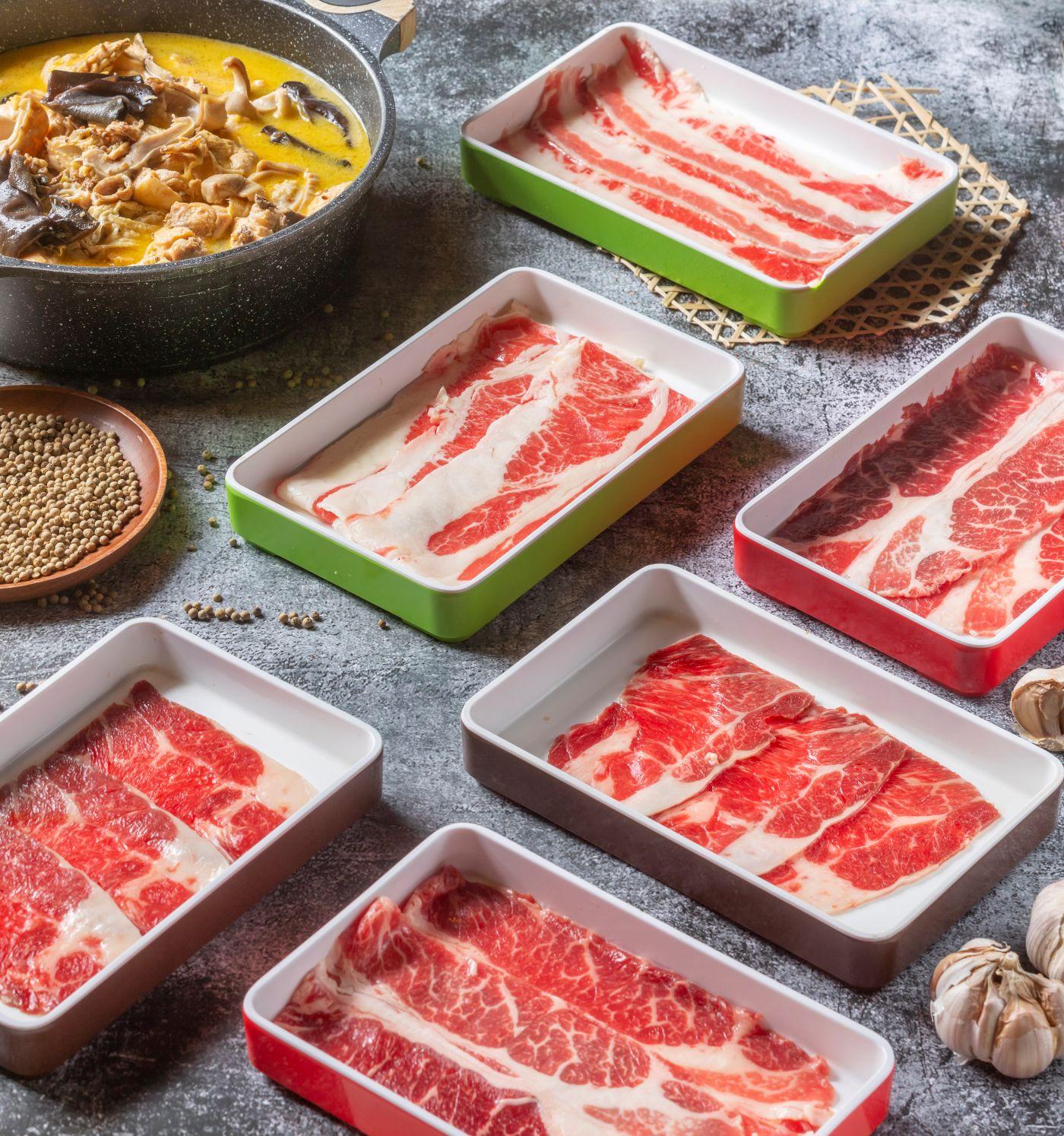 「放題套餐C」任食更高級的特上牛小排、雪花肥牛、黑豚腩片、黑毛豬梅花、頂級羊肉等。