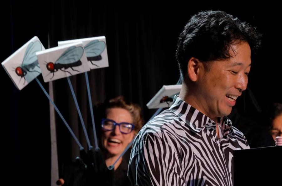 兒嶋朋貴博士說:「當我開始這個實驗時,就希望能拿到搞笑諾貝爾獎。現在得獎真的像夢一樣不可思議。」(X)