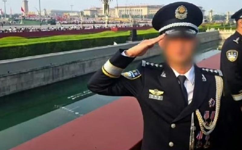 禁毒英雄捉逾350疑犯、掃1.5噸毒,獲邀九三閱兵「打卡」卻不能露面。(微博)