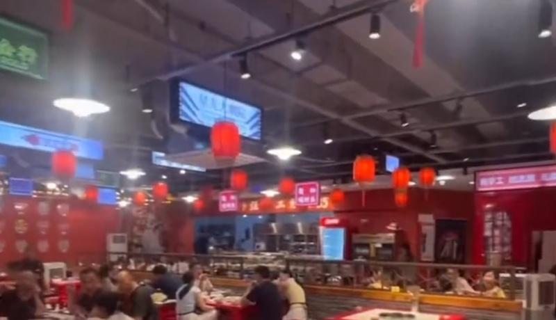 總店人員回應稱,涉工作人員惡作劇,正在處理。(微博)