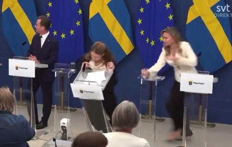 瑞典副首相Ebba Busch立刻衝上前救助。(X)