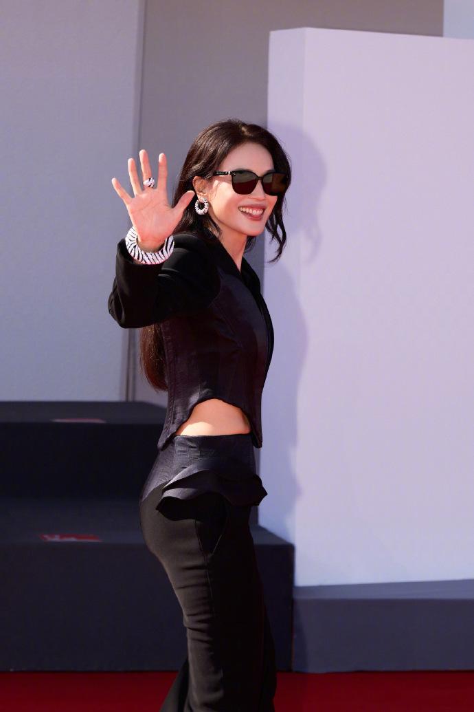 舒淇今次換另一個身份亮相。